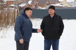 Выехали в Андреевку - жители обратились в соцсетях: подъехать к их дому сложно.